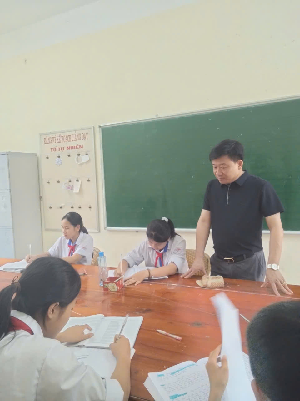 Anh-tin-bai